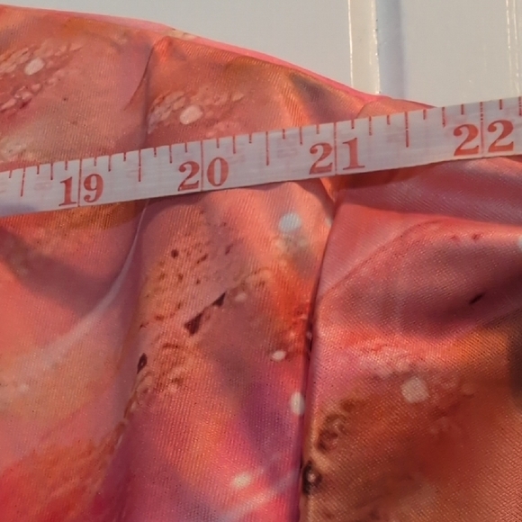 Pink and Orange Oversized Short Sleeve Scrub Top - Picture 4 of 7